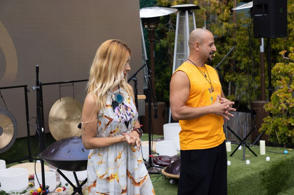 Sound bath with gongs and crystal bowls